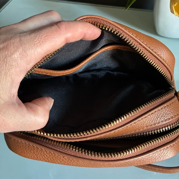 Etienne Aigner Mini Leather Crossbody Camera Bag - Picture 6 of 9